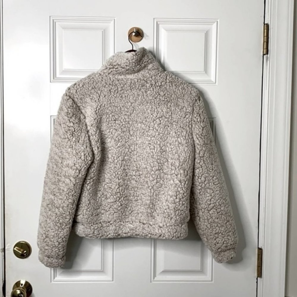 Blank NYC Teddy Shearling Women's Coat in Cream/Taupe Size: Extra Small NWT - Picture 8 of 9